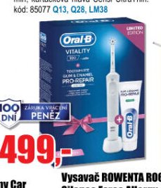 Kartáček Oral-B Vitality D100 Sensitive + zubní pasta 75 ml