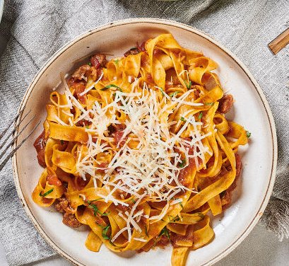 Tagliatelle s masovým ragú