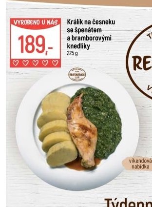 Králík na česneku se špenátem a bramborovými knedlíky